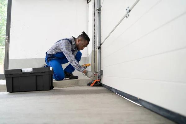 Local Garage Door Repair Services Near Me Available